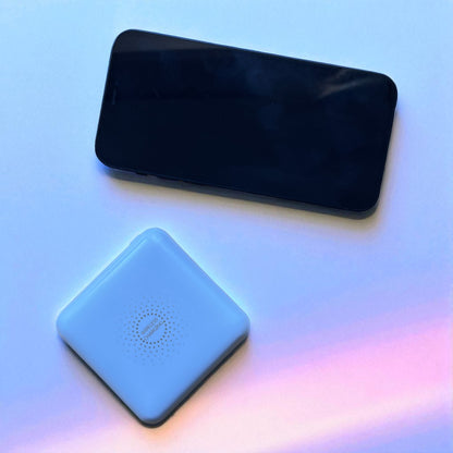Super Mini Magnetic Wireless Charger – Pocket-Sized MagSafe Power Bank for iPhone