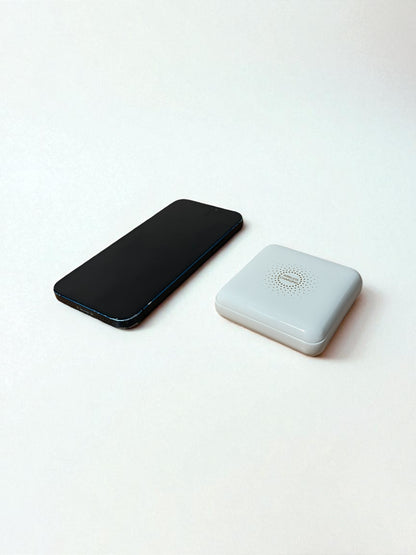 Super Mini Magnetic Wireless Charger – Pocket-Sized MagSafe Power Bank for iPhone